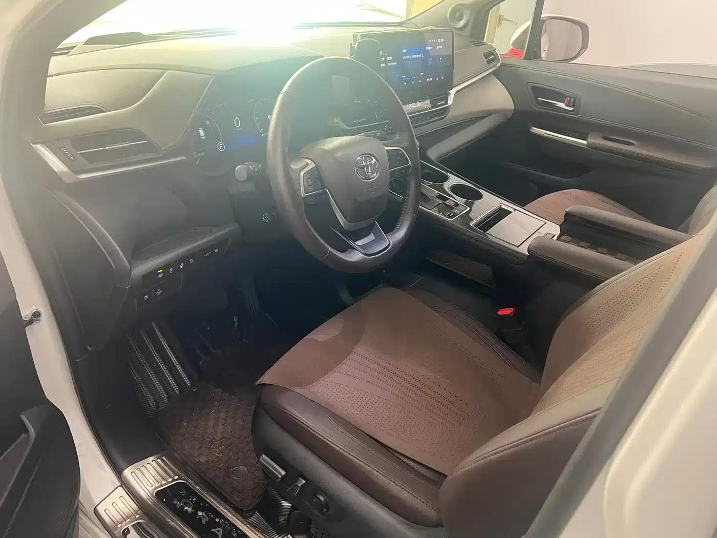 2023 Grevia 2.5L Hybrid Flagship VIP Edition — миниатюра 13