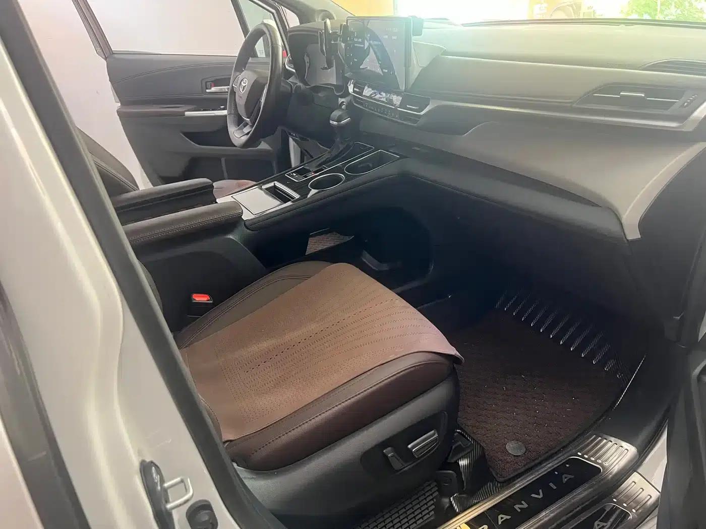 2023 Grevia 2.5L Hybrid Flagship VIP Edition — миниатюра 6