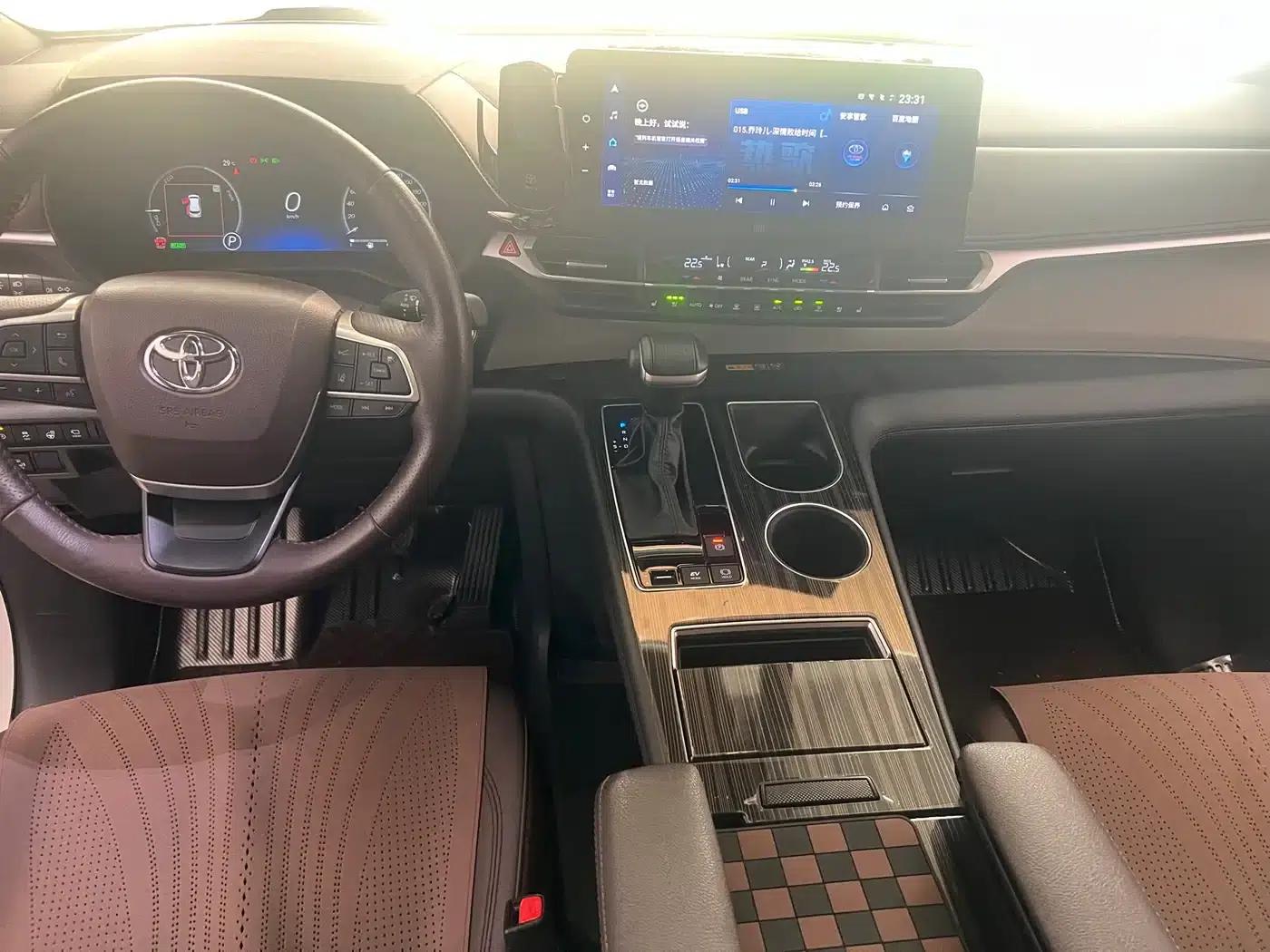 2023 Grevia 2.5L Hybrid Flagship VIP Edition — миниатюра 8