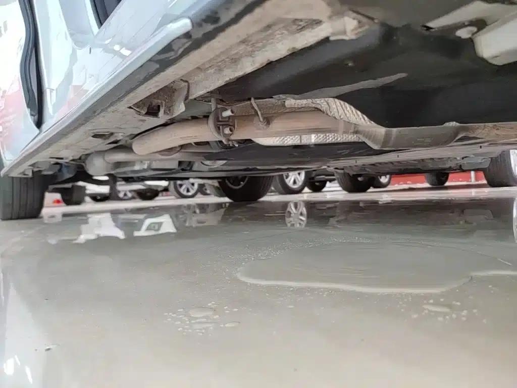 2023 Grevia 2.5L Hybrid Comfort Edition — миниатюра 21