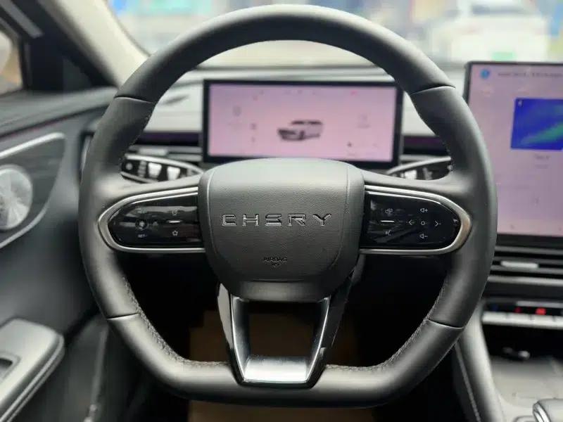 Chery Arrizo 8 PRO 2025 1.6T DCT Comfort Model — миниатюра 15