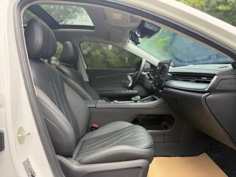 Chery Arrizo 8 PRO 2025 1.6T DCT Comfort Model — миниатюра 18