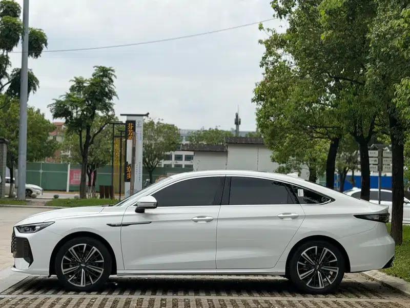 Chery Arrizo 8 PRO 2025 1.6T DCT Comfort Model — миниатюра 4