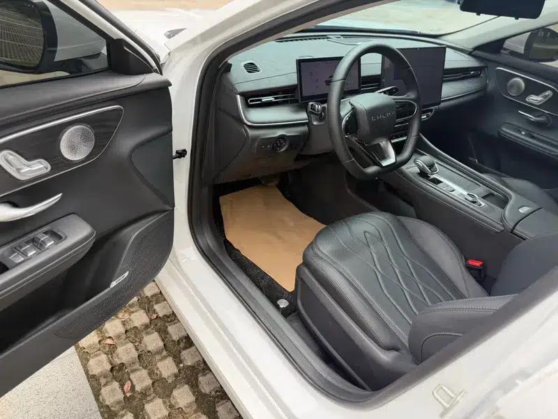Chery Arrizo 8 PRO 2025 1.6T DCT Comfort Model — миниатюра 9
