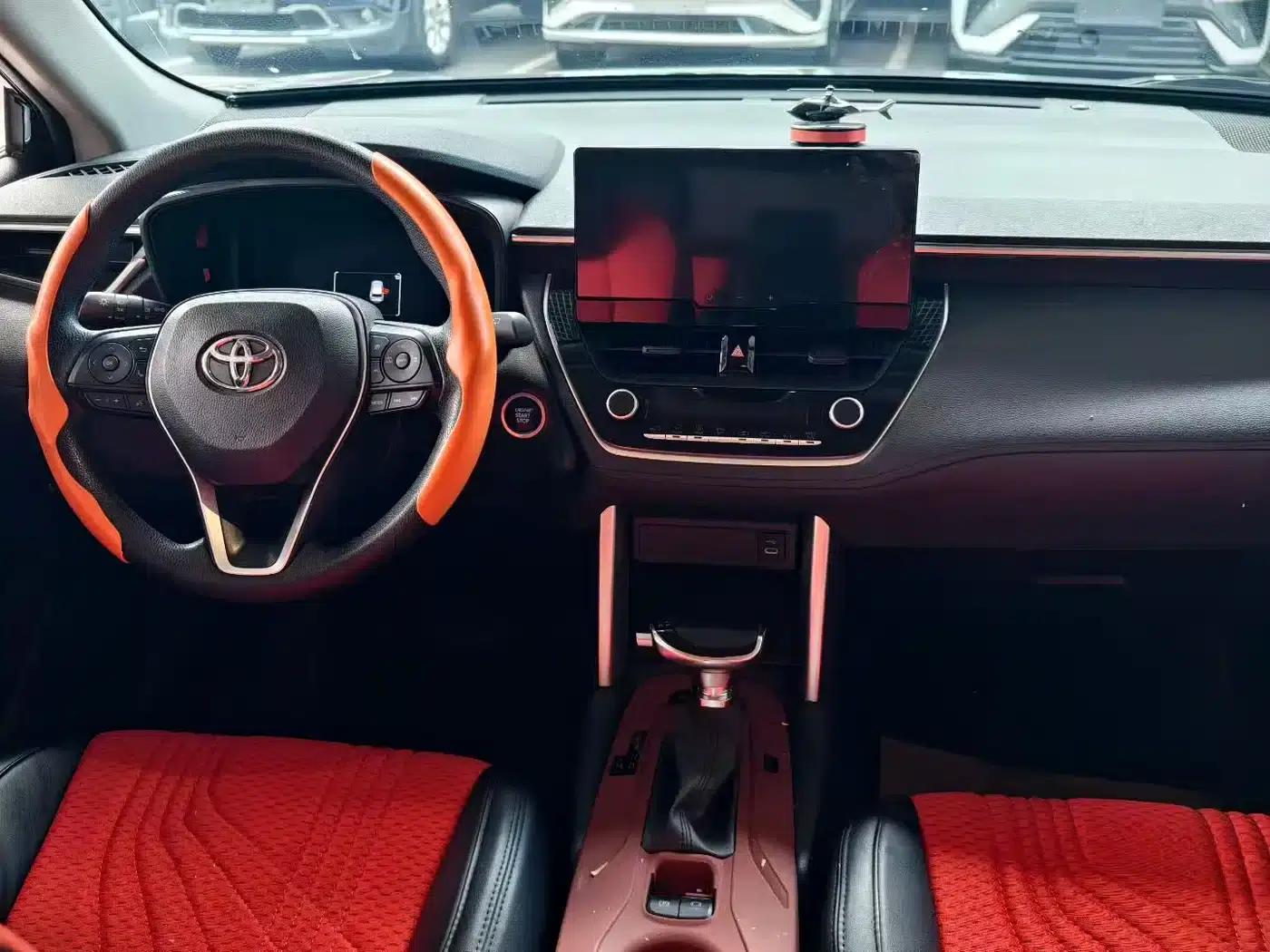 Fenglanda 2023 2.0L CVT Leading Edition — миниатюра 2