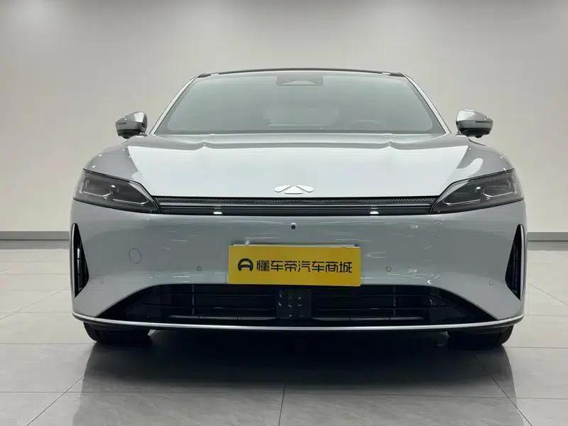 Fengyun A9L 2025 All-Wheel Drive High-Performance Peak Edition — миниатюра 2