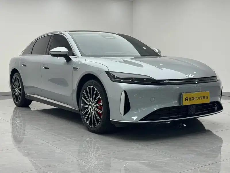Fengyun A9L 2025 All-Wheel Drive High-Performance Peak Edition — миниатюра 3