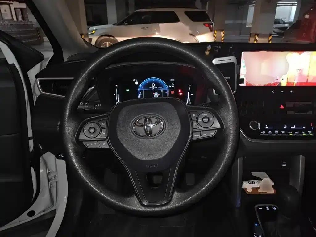 2024 Toyota Corolla 2.0L Elite Edition — миниатюра 3