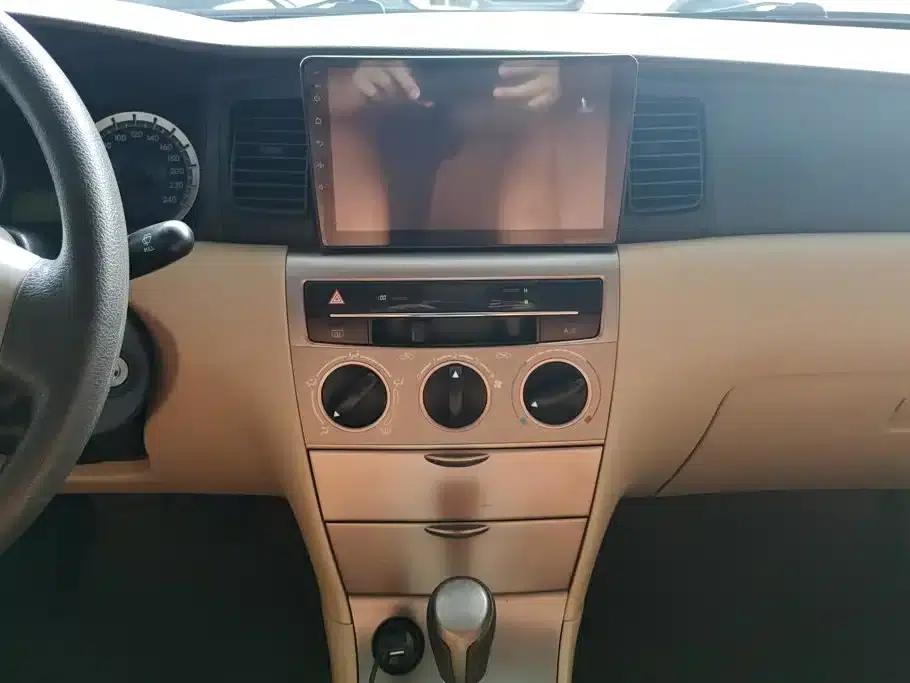 Corolla 2013 1.6L Automatic Deluxe Edition — миниатюра 13