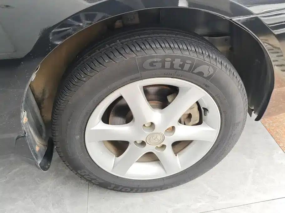 Corolla 2013 1.6L Automatic Deluxe Edition — миниатюра 6