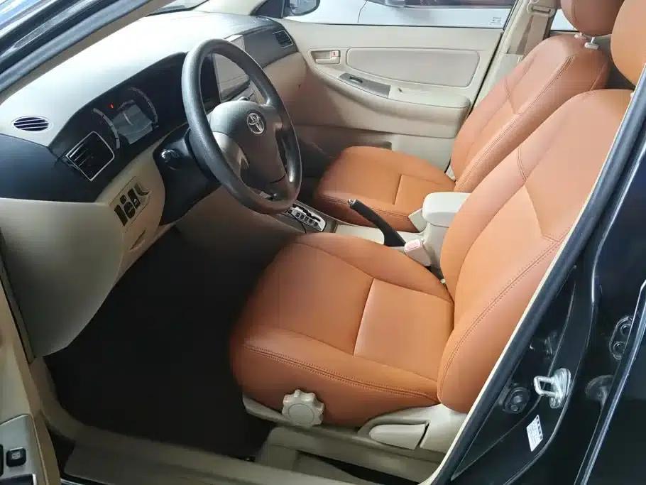 Corolla 2013 1.6L Automatic Deluxe Edition — миниатюра 9