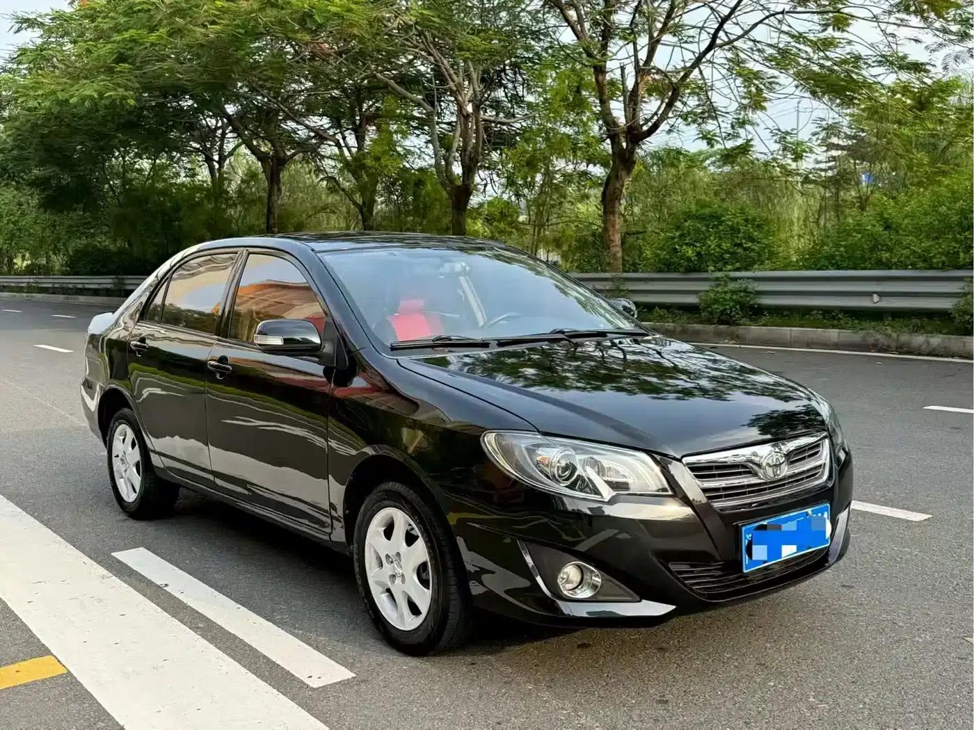 Corolla 2013 1.6L Automatic Premium Edition — миниатюра 3