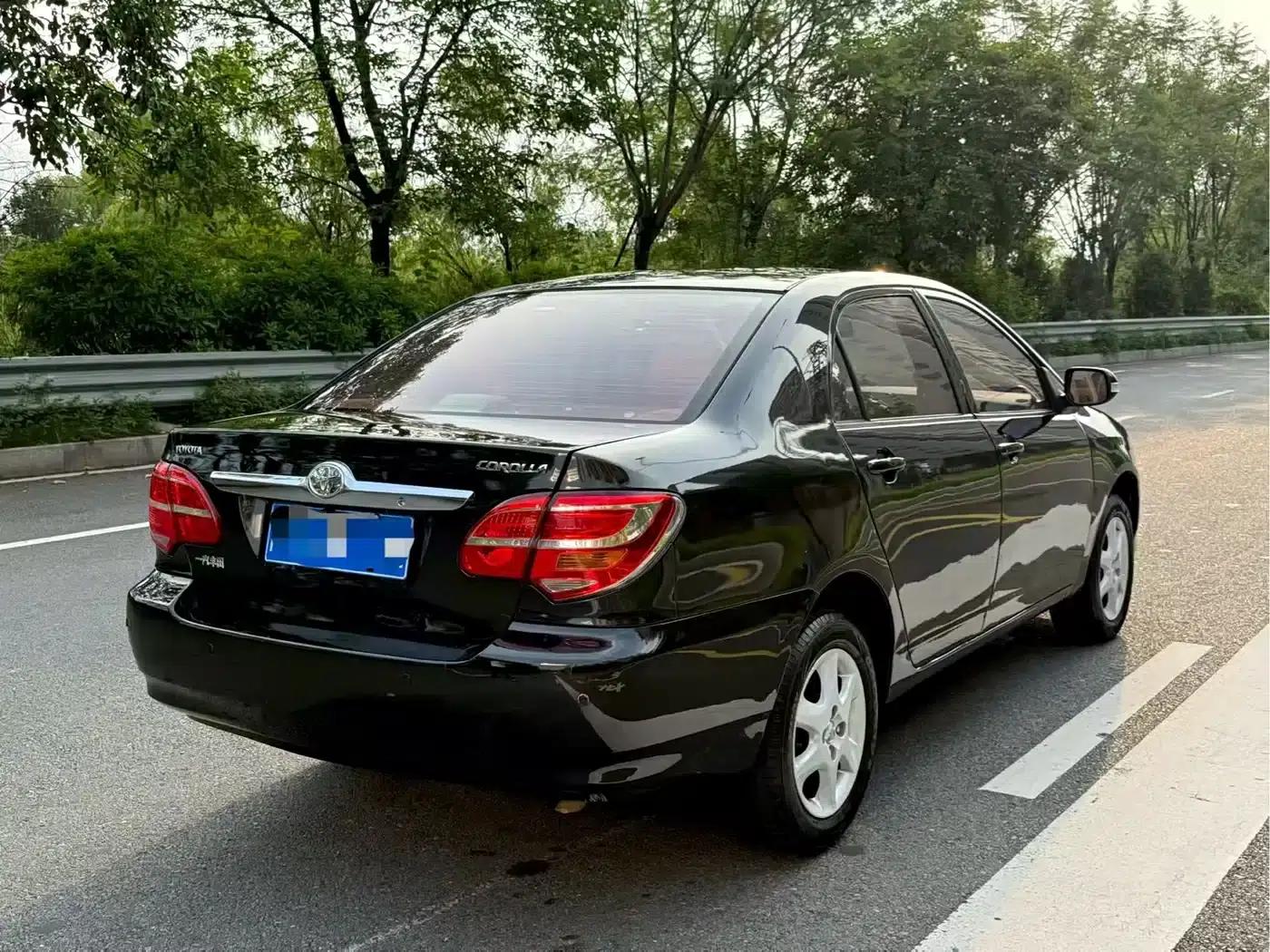 Corolla 2013 1.6L Automatic Premium Edition — миниатюра 9