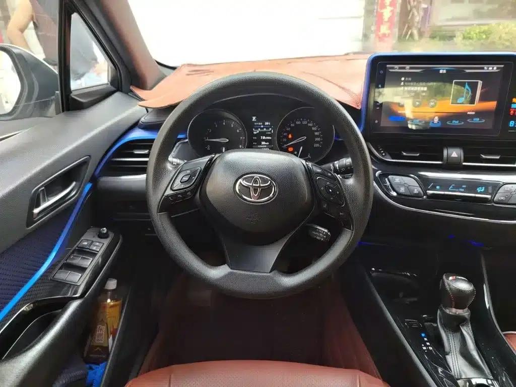 Toyota C-HR 2018 2.0L Leading Edition (National V Emission Standard) — миниатюра 11