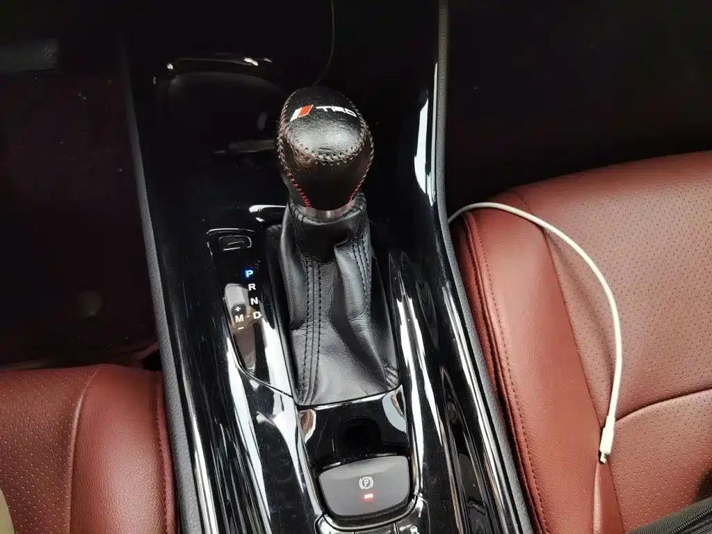 Toyota C-HR 2018 2.0L Leading Edition (National V Emission Standard) — миниатюра 15