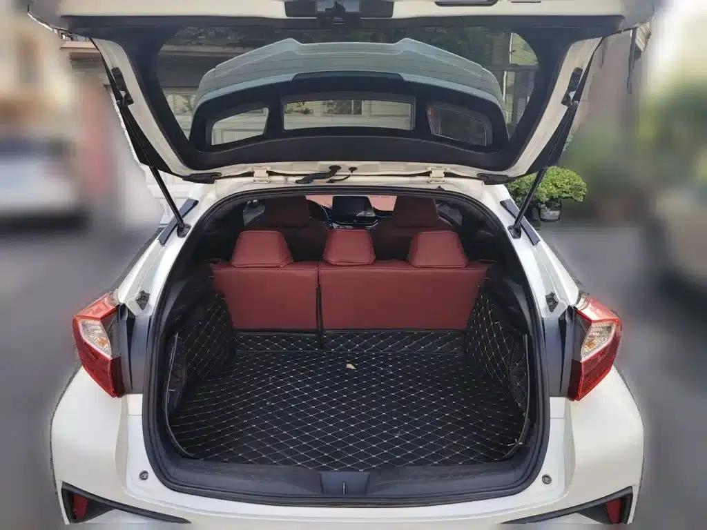Toyota C-HR 2018 2.0L Leading Edition (National V Emission Standard) — миниатюра 20