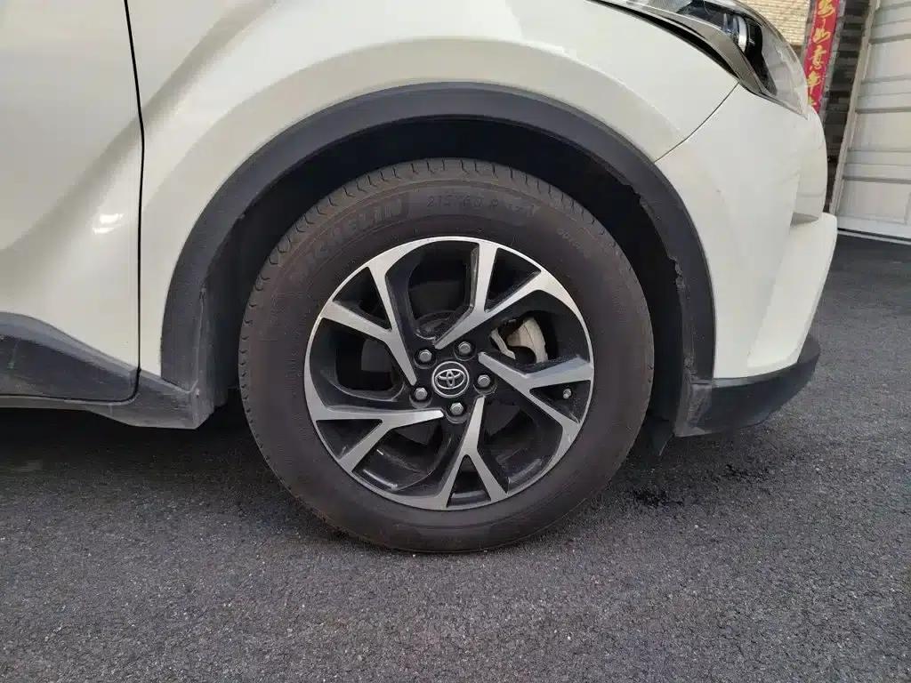 Toyota C-HR 2018 2.0L Leading Edition (National V Emission Standard) — миниатюра 8