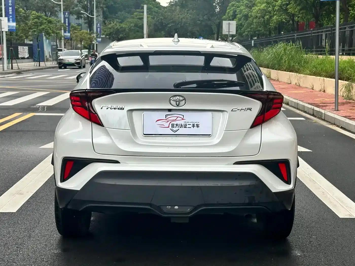 Toyota C-HR 2023 2.0L Luxury Edition — миниатюра 5