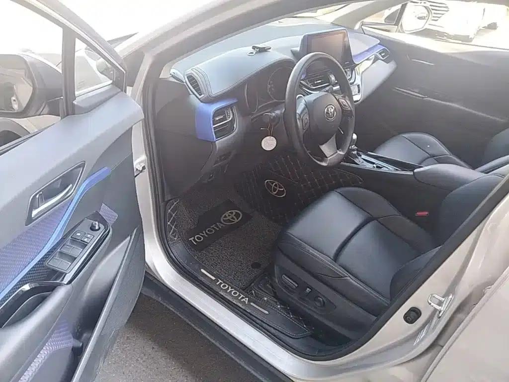 Toyota C-HR 2020 2.0L Leading Edition — миниатюра 16