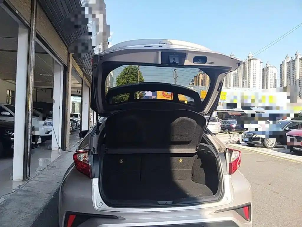 Toyota C-HR 2020 2.0L Leading Edition — миниатюра 19