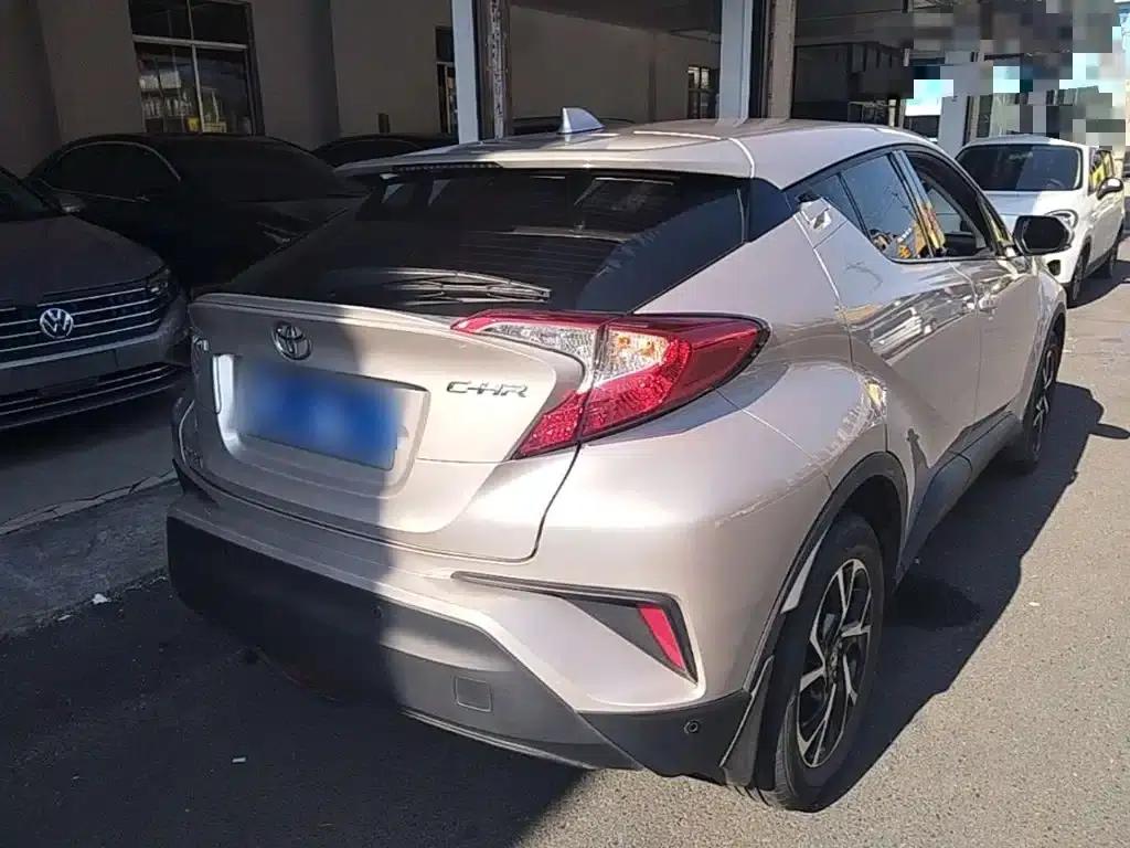 Toyota C-HR 2020 2.0L Leading Edition — миниатюра 7