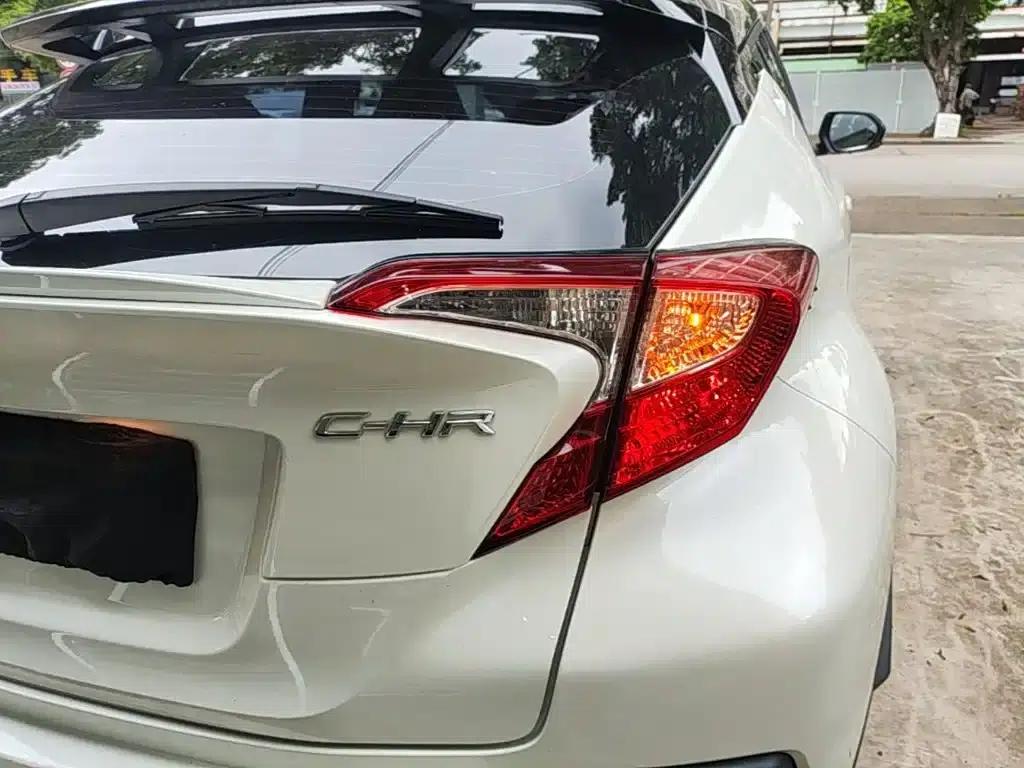 Toyota C-HR 2020 2.0L Leading Edition — миниатюра 8
