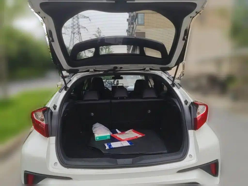 Toyota C-HR 2020 2.0L Leading Edition — миниатюра 10