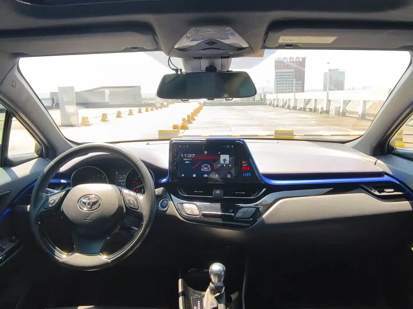 2020 Toyota IZOA 2.0L Ecstasy Edition — миниатюра 11