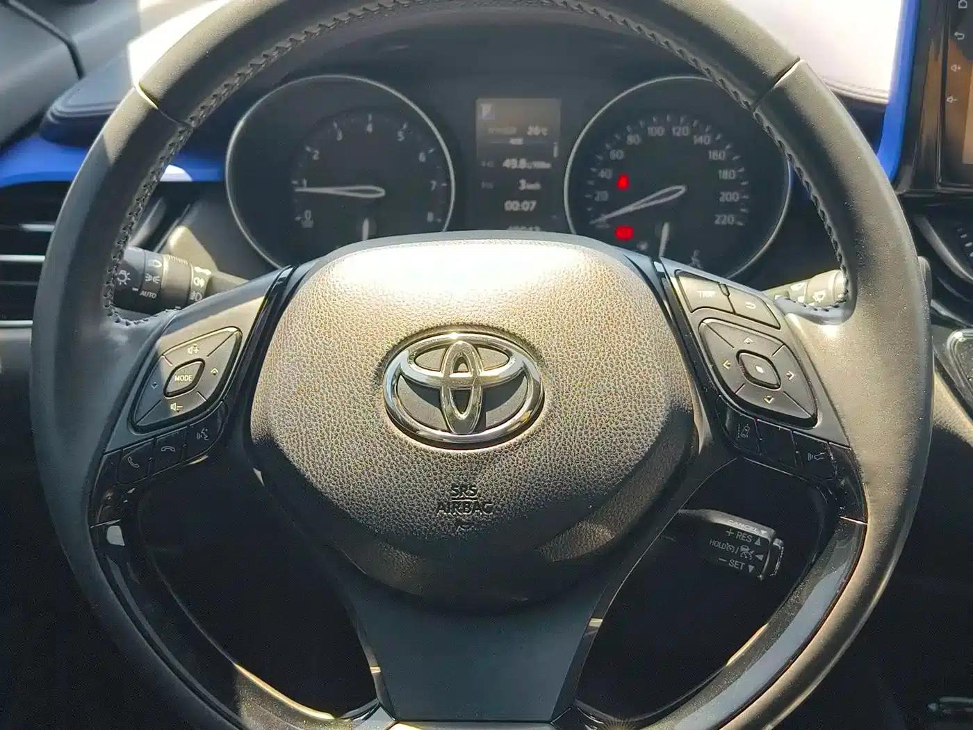 2020 Toyota IZOA 2.0L Ecstasy Edition — миниатюра 14