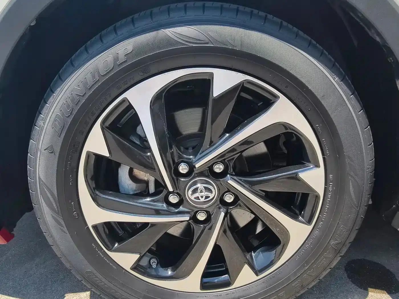 2020 Toyota IZOA 2.0L Ecstasy Edition — миниатюра 19