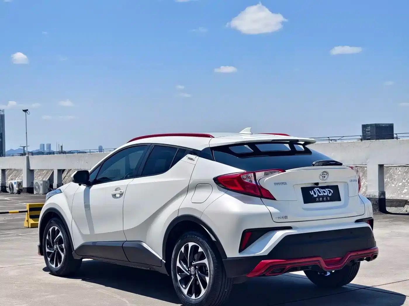 2020 Toyota IZOA 2.0L Ecstasy Edition — миниатюра 6