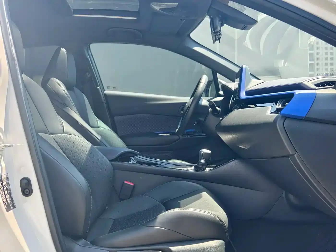 2020 Toyota IZOA 2.0L Ecstasy Edition — миниатюра 9