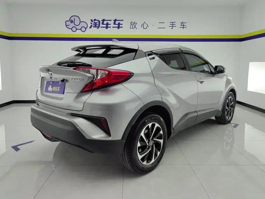 2018 Toyota IZOA 2.0L Elegance Edition (National V Emission Standard) — миниатюра 3