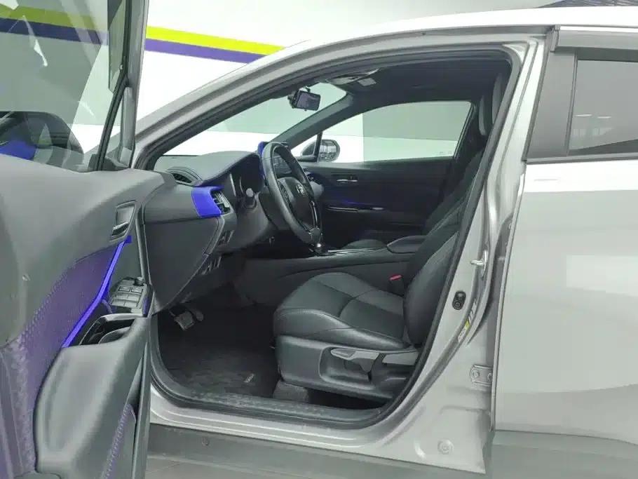 2018 Toyota IZOA 2.0L Elegance Edition (National V Emission Standard) — миниатюра 9