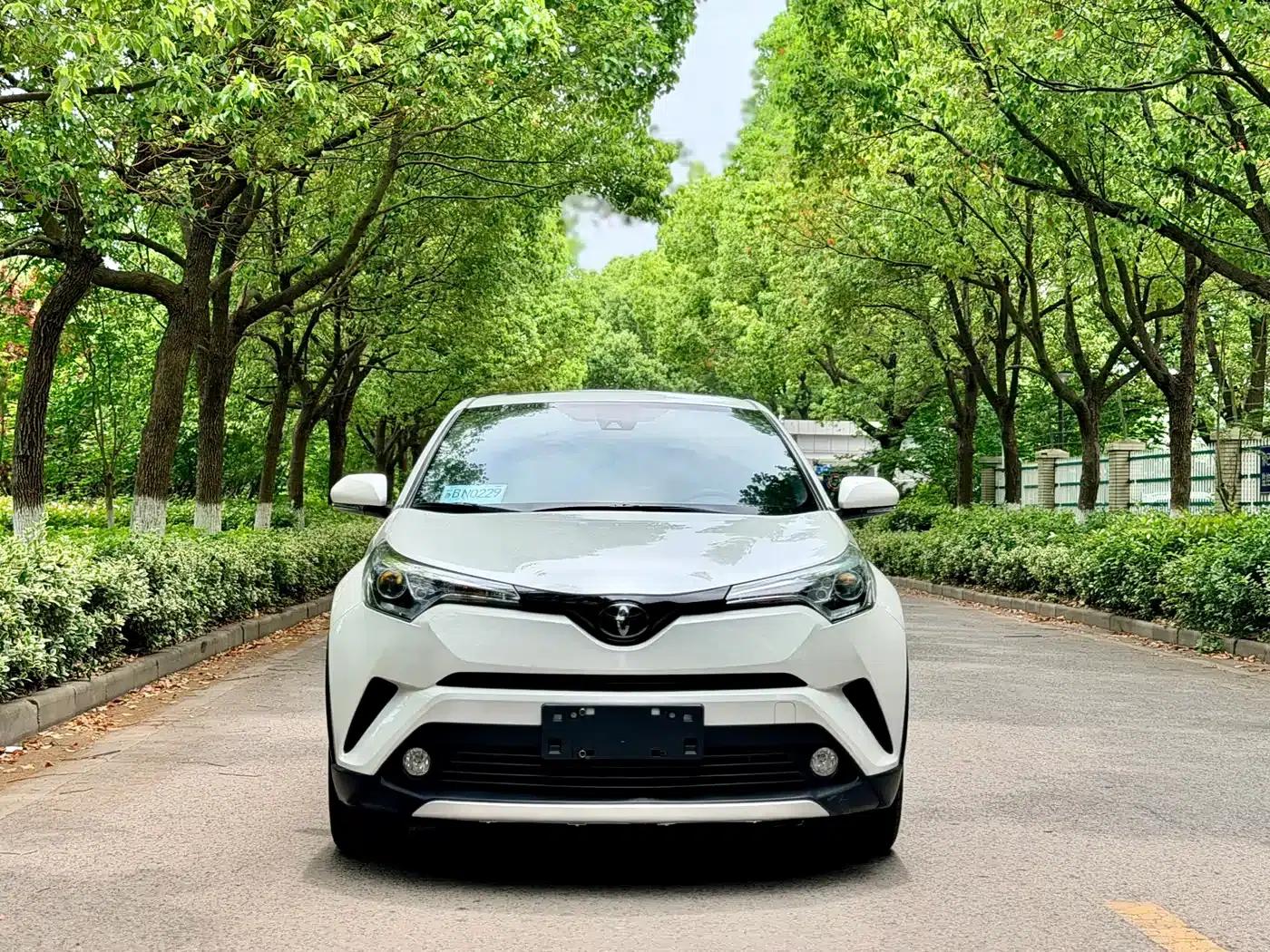 2018 Toyota IZOA 2.0L Elegance Edition (National V Emission Standard) — миниатюра 2