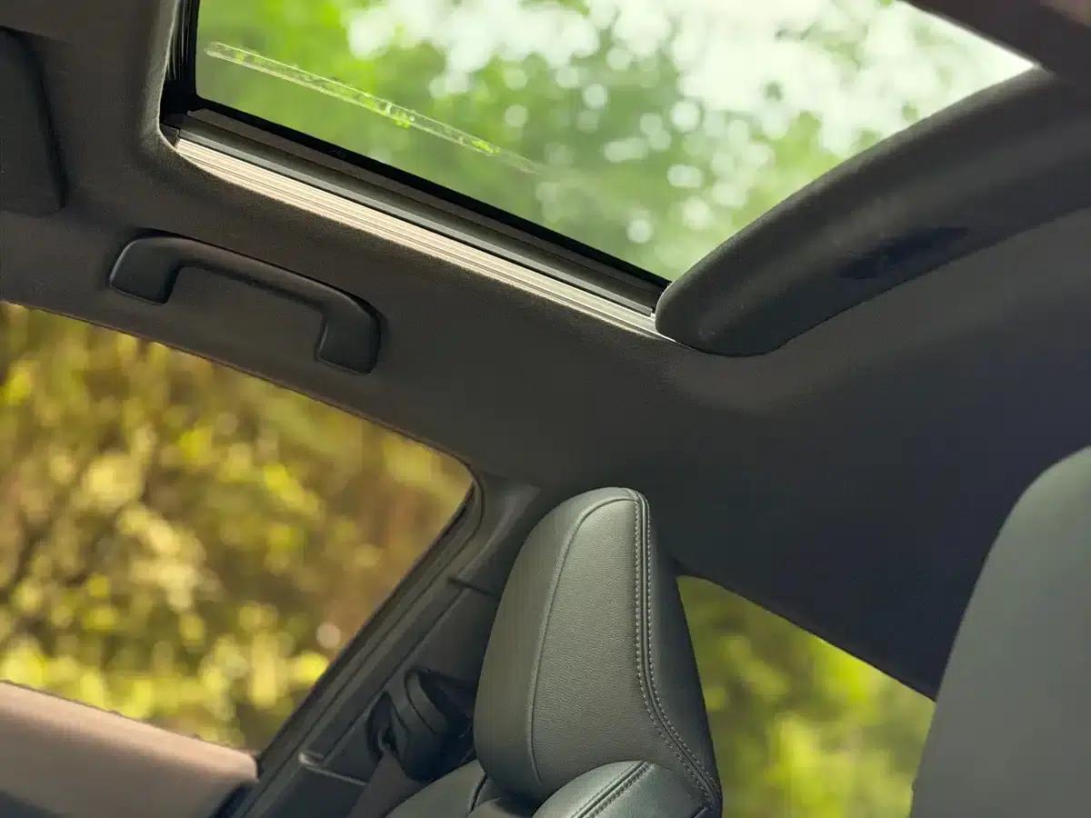 2018 Toyota IZOA 2.0L Elegance Edition (National V Emission Standard) — миниатюра 11