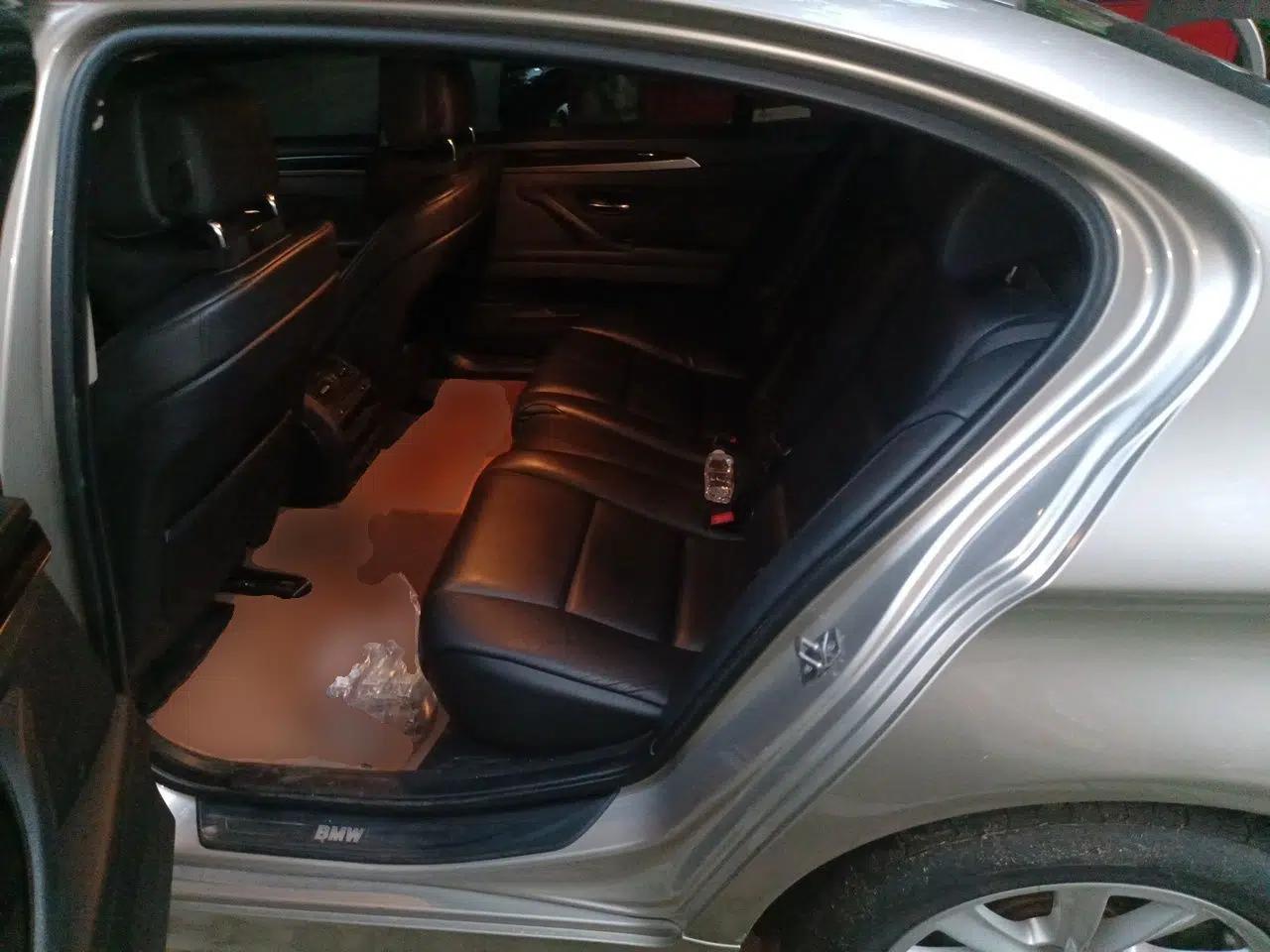 BMW 5 Series 2012 523Li Luxury Model — миниатюра 17