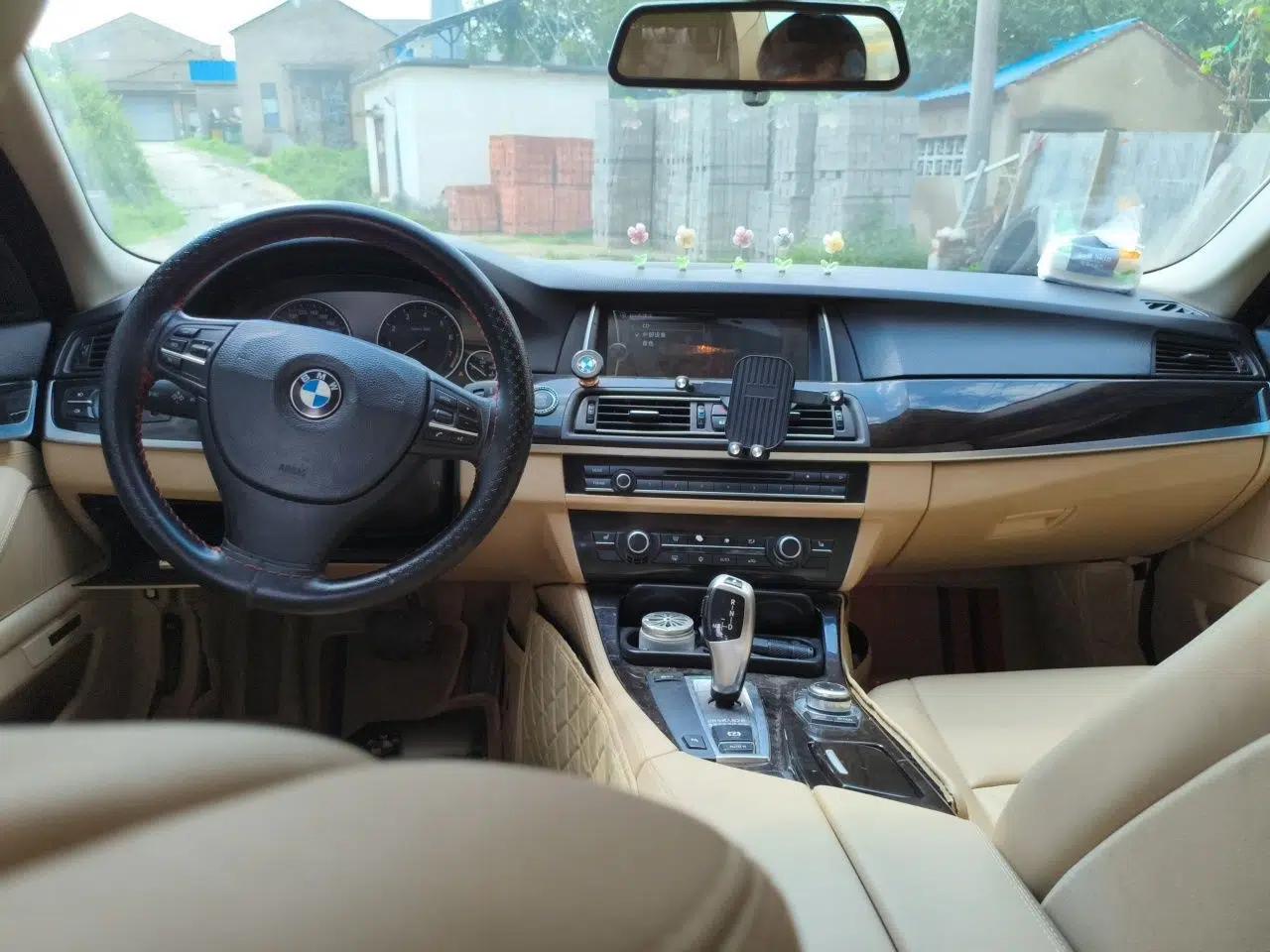 BMW 5 Series 2012 523Li Luxury Model — миниатюра 9