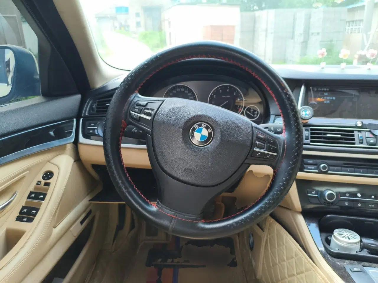 BMW 5 Series 2012 523Li Luxury Model — миниатюра 10