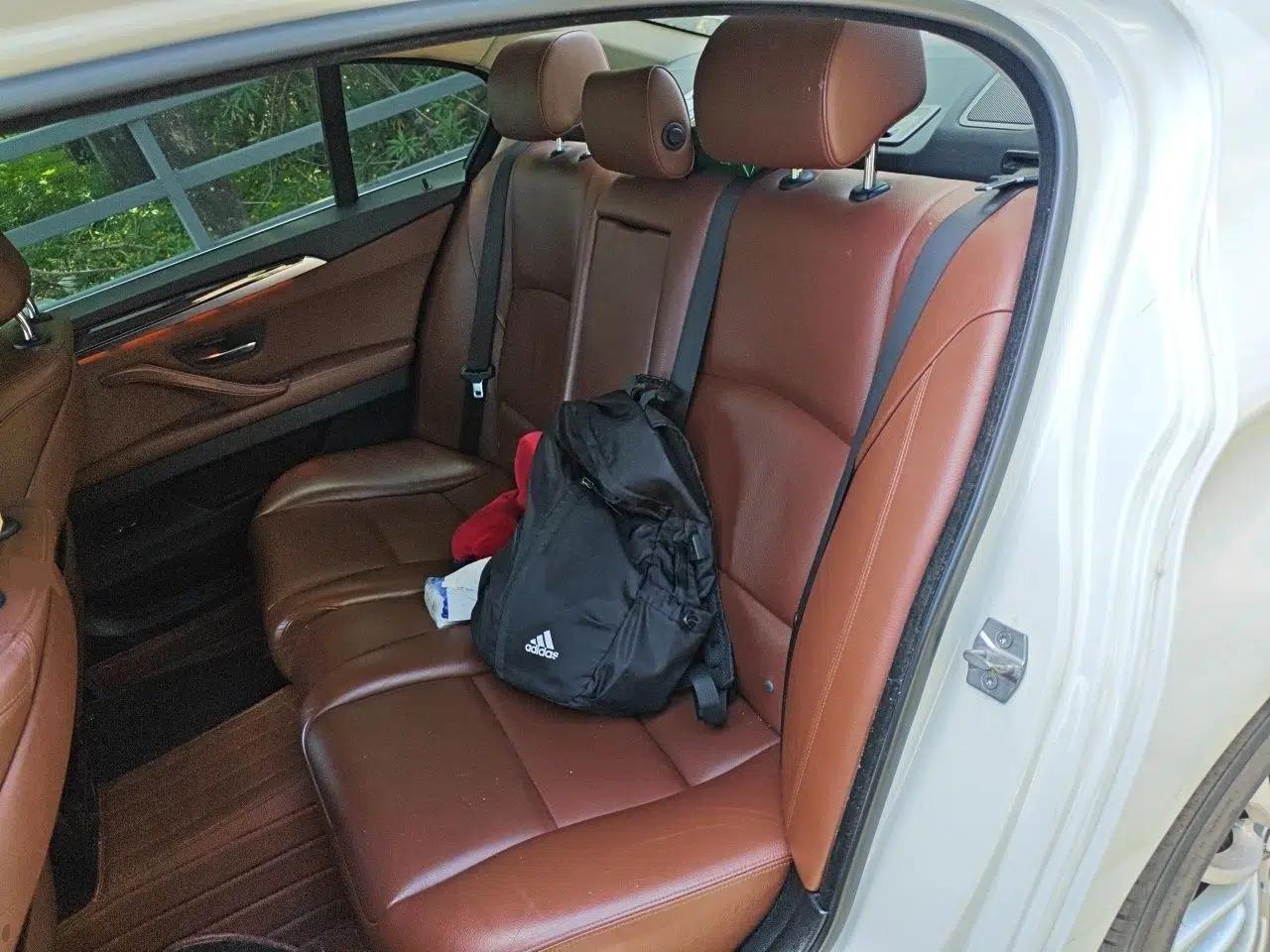 BMW 5 Series 2014 520Li Elegant Model — миниатюра 17