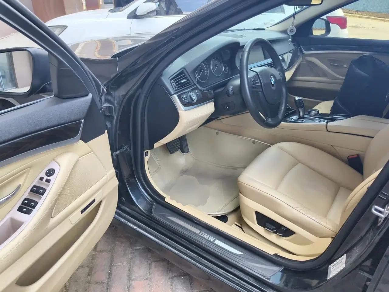 BMW 5 Series 2013 525Li Luxury Model — миниатюра 16
