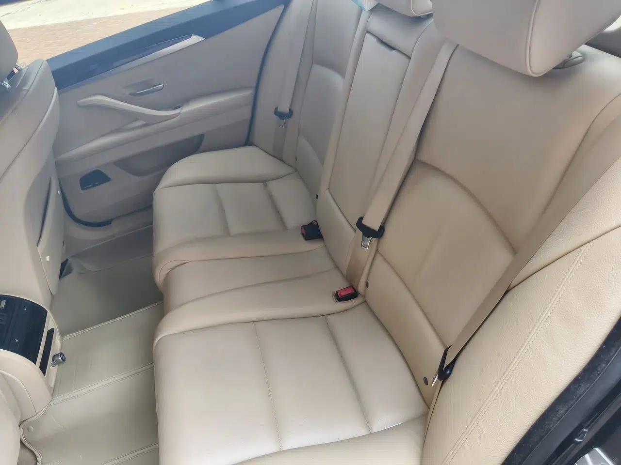 BMW 5 Series 2013 525Li Luxury Model — миниатюра 17