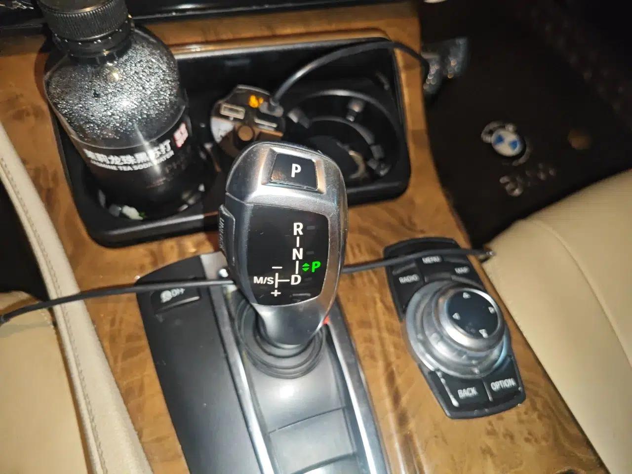 BMW 5 Series 2011 528Li Leading Model — миниатюра 14
