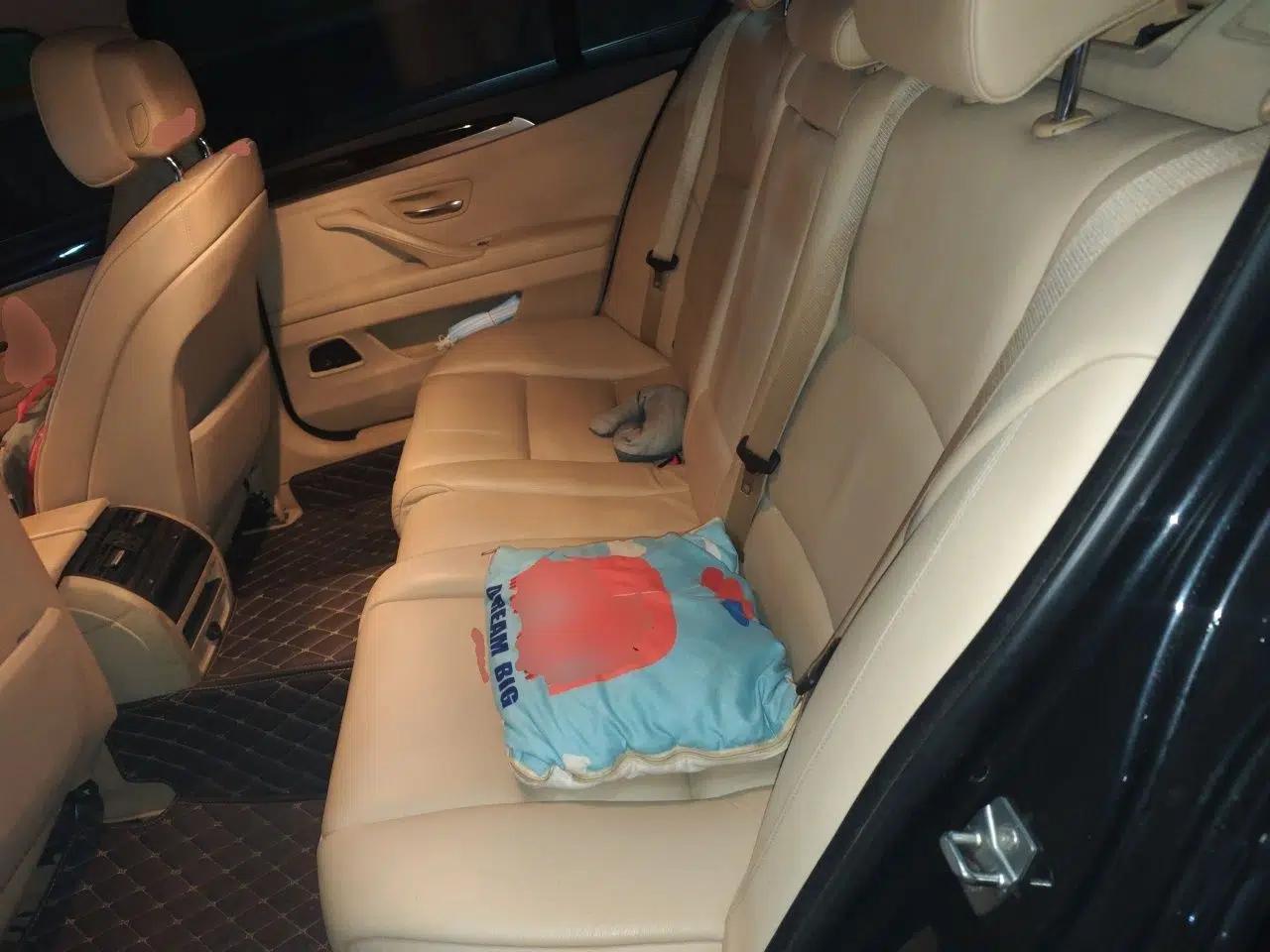 BMW 5 Series 2011 523Li Luxury Model — миниатюра 17