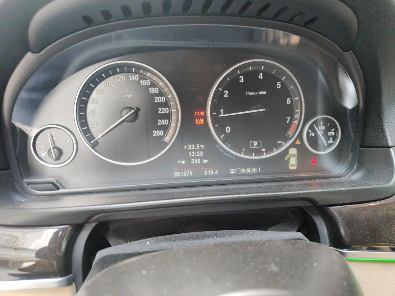 BMW 5 Series 2013 525Li Leading Model — миниатюра 11