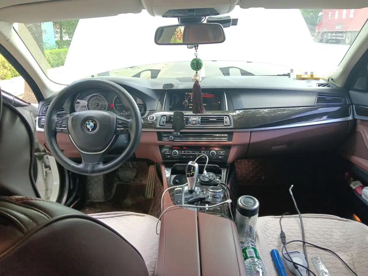 BMW 5 Series 2014 528Li Leading Model — миниатюра 9