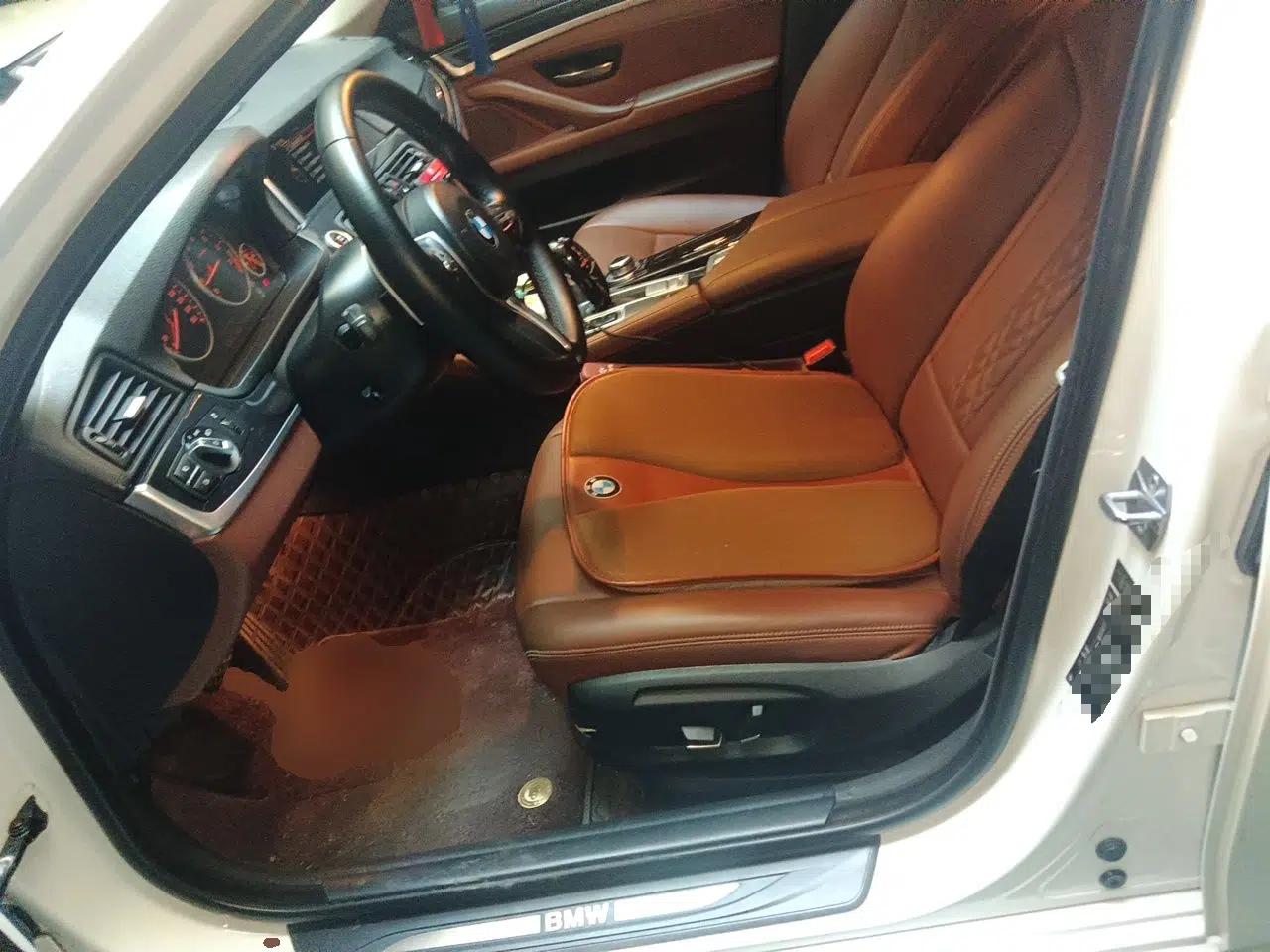 BMW 5 Series 2015 520i Elegant Edition — миниатюра 15