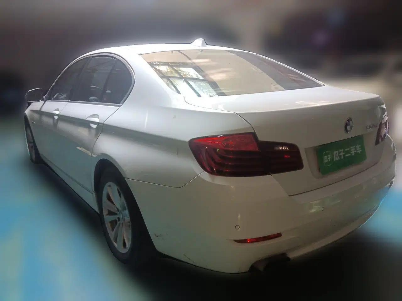 BMW 5 Series 2015 520i Elegant Edition — миниатюра 4
