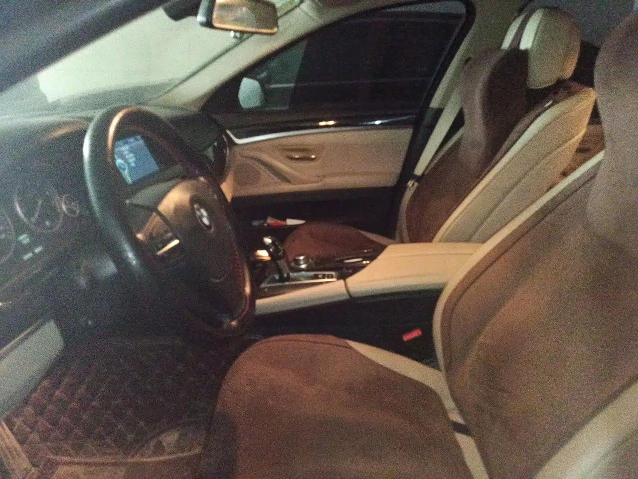 BMW 5 Series 2011 523Li Leading Model — миниатюра 15