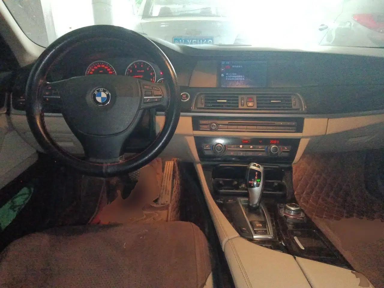 BMW 5 Series 2011 523Li Leading Model — миниатюра 9